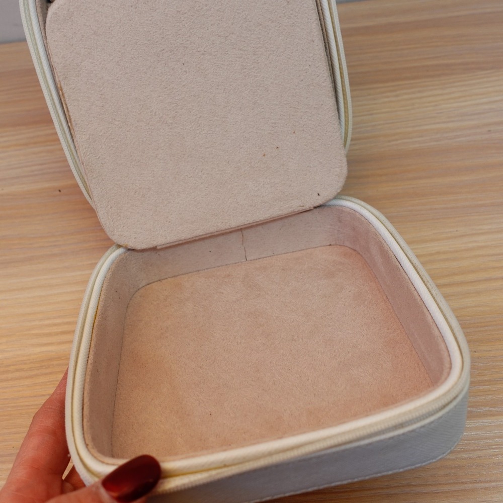 Travel Jewelry Case S White Vanity Mirror Box Organizer Faux Saffiano Leather - Picture 8 of 11